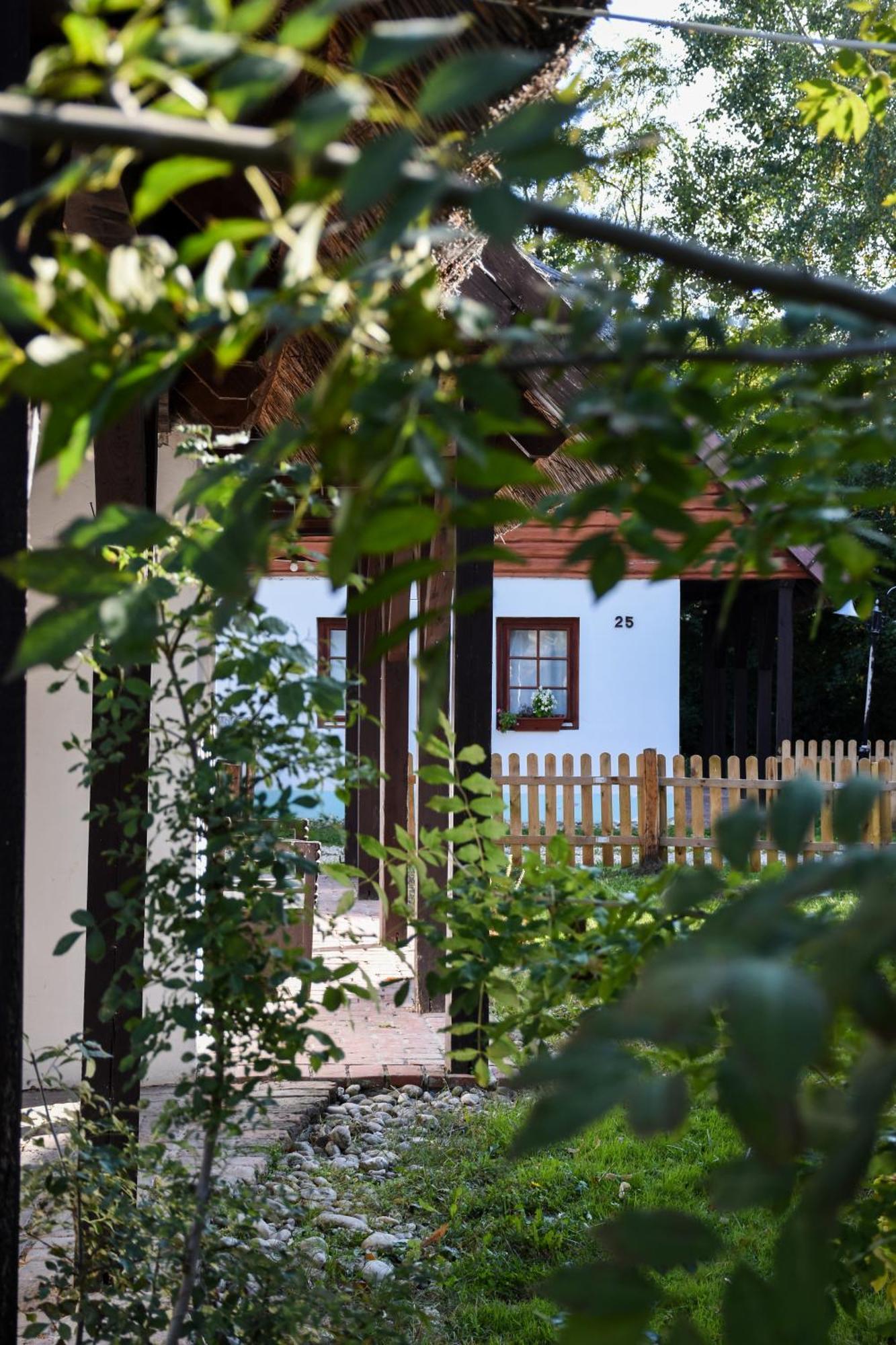Hotel Bohem Birtok Es Csarda Zamárdi Exterior foto